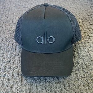 ALO Yoga Black Trucker Hat